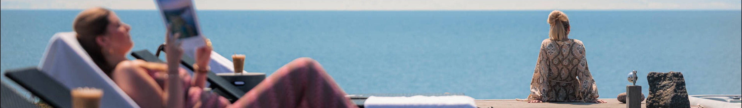 Fredensborg Badehotel Solterrassen Med Jacuzzier Og Havudsigt Web