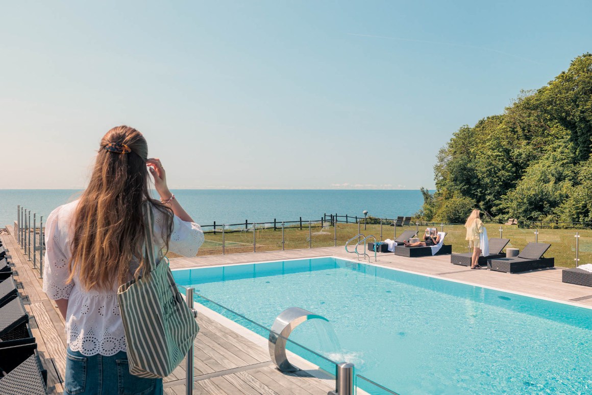 Fredensborg Badehotel Udsigt Ved Poolen 2 Web