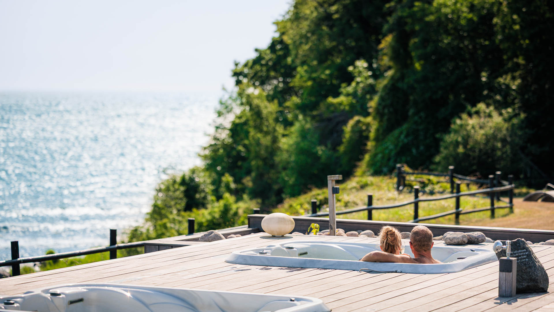 Fredensborg Badehotel Par I Udendoers Jacuzzi 7 Web