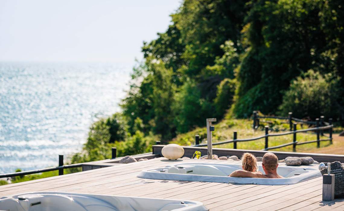 Fredensborg Badehotel Par I Udendoers Jacuzzi 7 Web