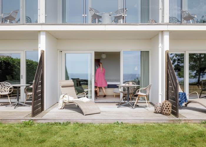 Restaurant & Housekeeping