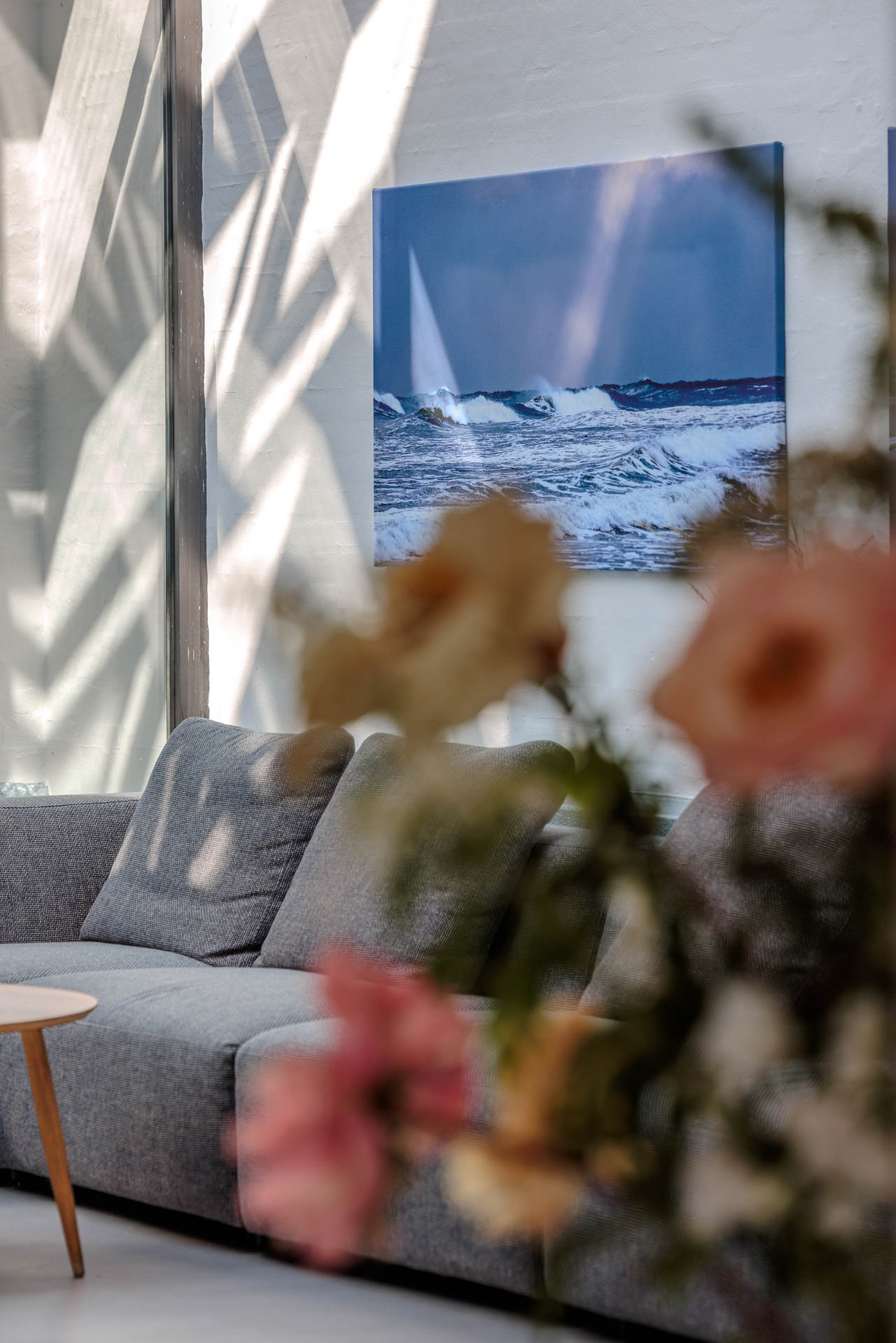 Fredensborg Badehotel Loungesofa Og Blomster Web